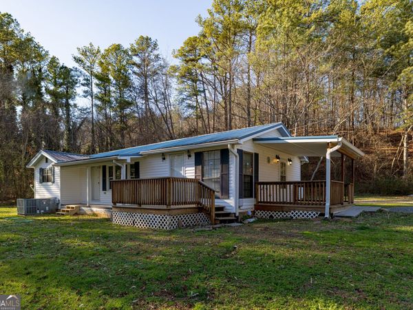 914 Walker Road, Rossville, GA 30741