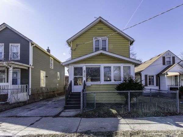 614 Walnut Street , Waukegan, IL 60085