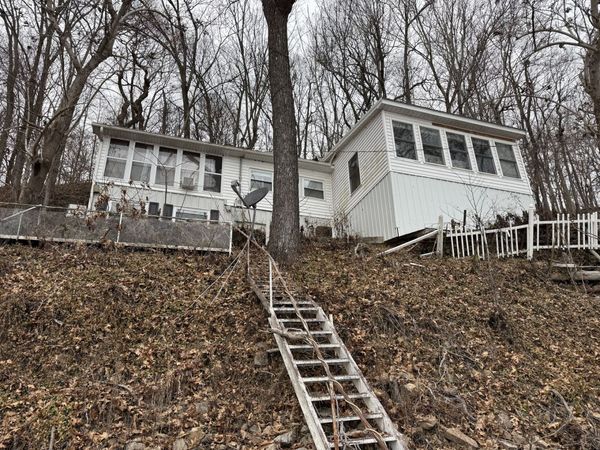 62 Alley Cat Lane, Golconda, IL 62938