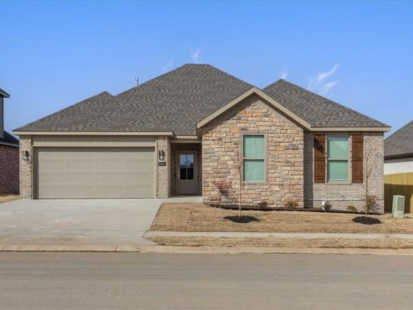 6902 SW Orange Avenue , Bentonville, AR 72713