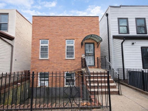 2353 37th Street, Astoria, NY 11105