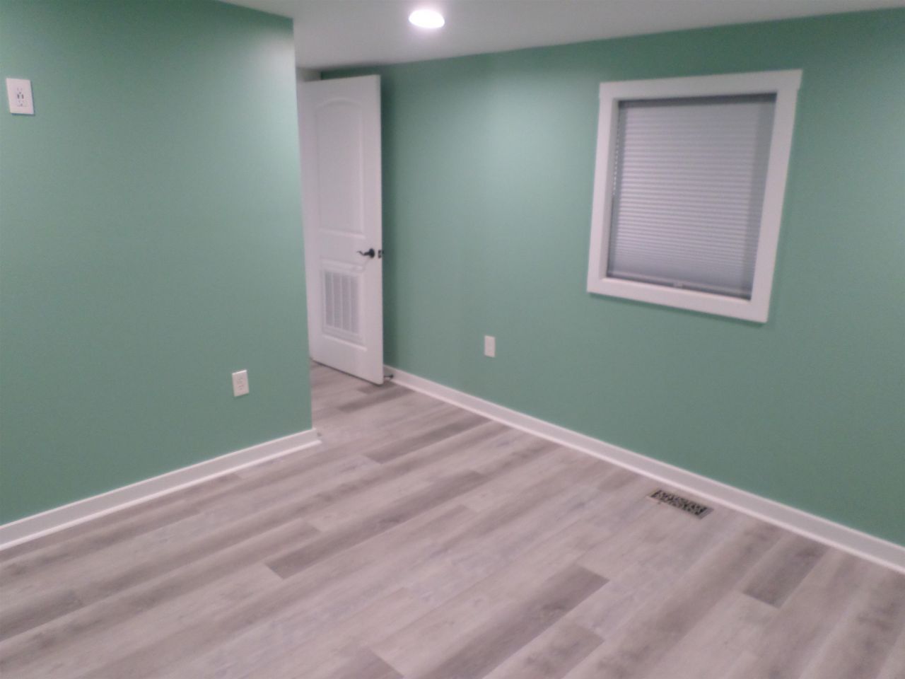 351 Southern Pines Dr.  Photo 10