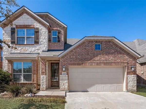 15529 Pioneer Bluff Trail, Fort Worth, TX 76262