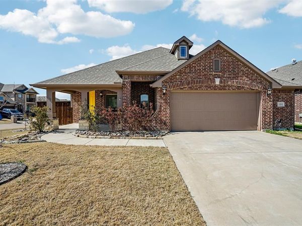 101 Gateway Drive, Alvarado, TX 76009