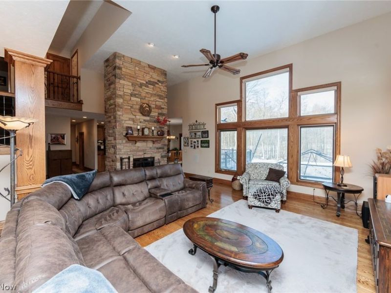 2502 Morning Star Drive, Hinckley, OH 44233 Photo 3