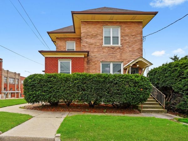 2537-2539 Grove Street , Blue Island, IL 60406