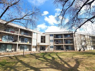 8935 Old Cedar Avenue S, Unit 113, Bloomington, MN 55425