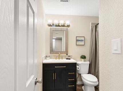 2117 Venus Dr, Sacramento, CA 95864 Photo