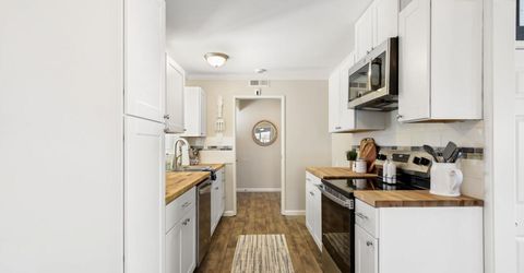 2117 Venus Dr, Sacramento, CA 95864 Photo