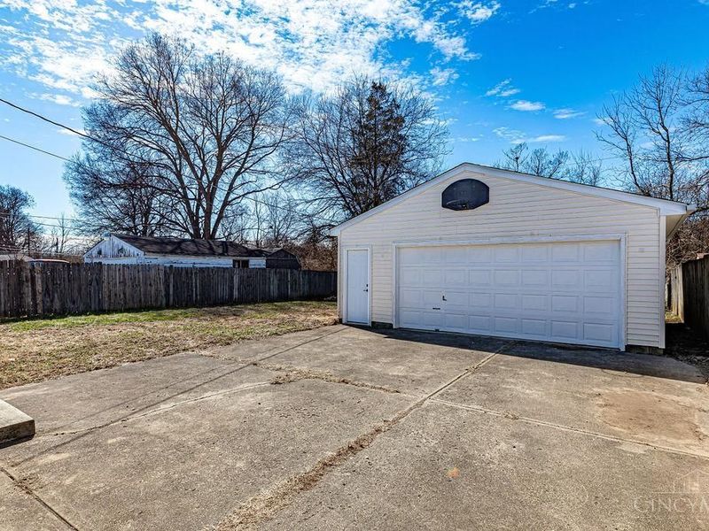 1625 Biscayne Drive, St Clair Twp, OH 45013 Photo 5