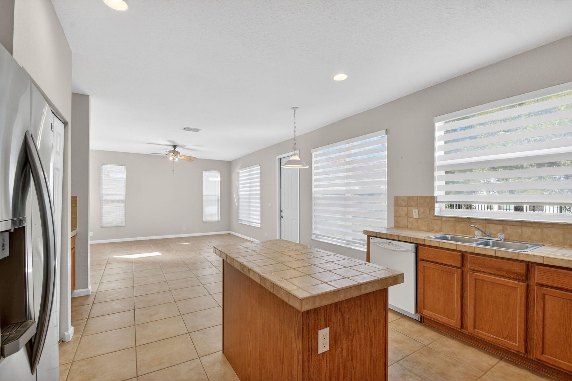 1053 Center Stone Lane, Riviera Beach, FL 33404 Photo