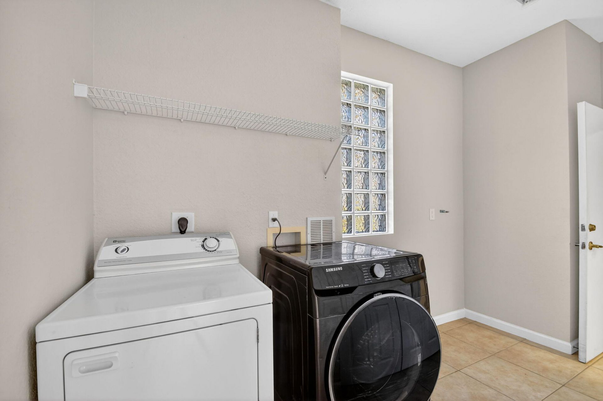 1053 Center Stone Lane, Riviera Beach, FL 33404 Photo