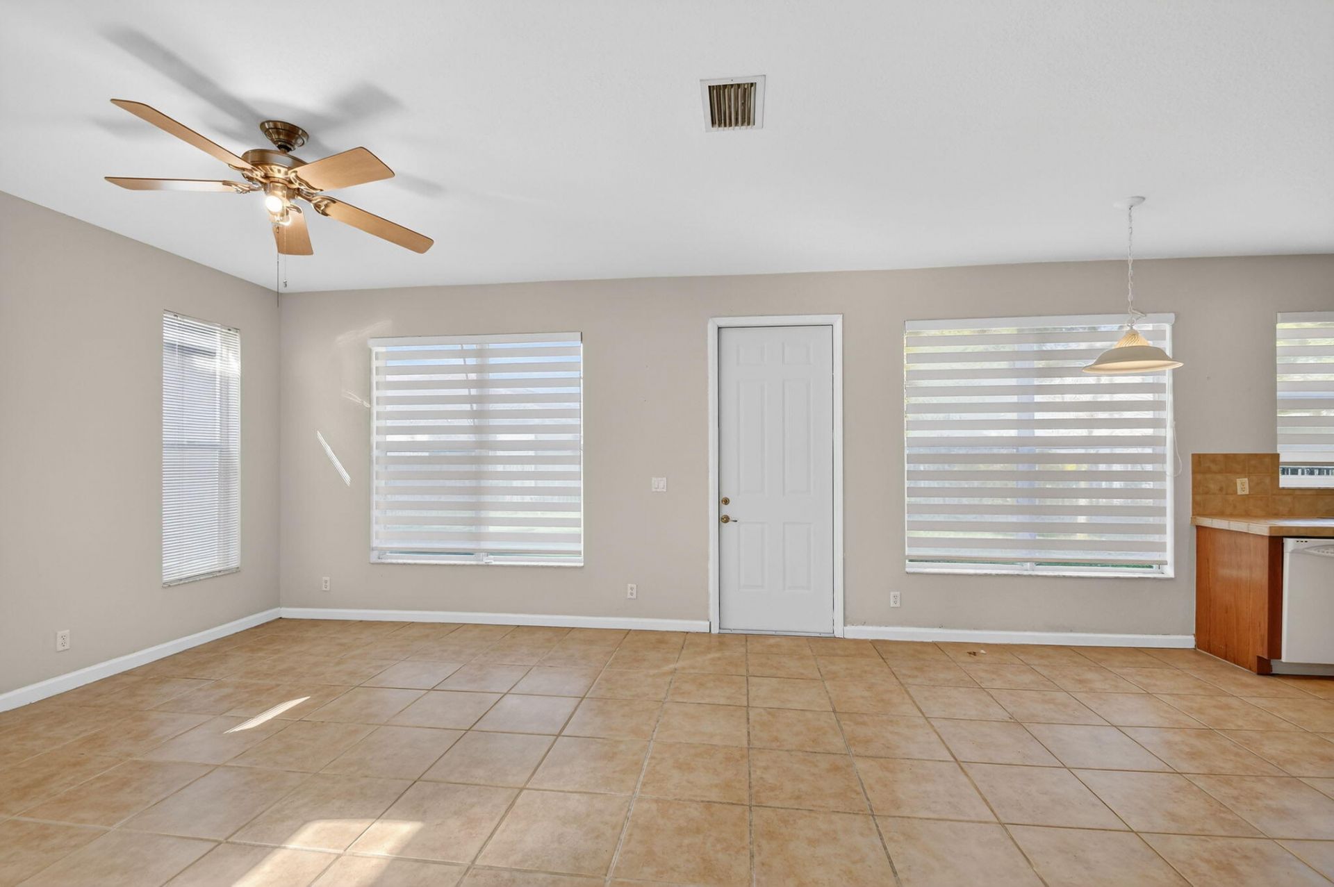 1053 Center Stone Lane, Riviera Beach, FL 33404 Photo