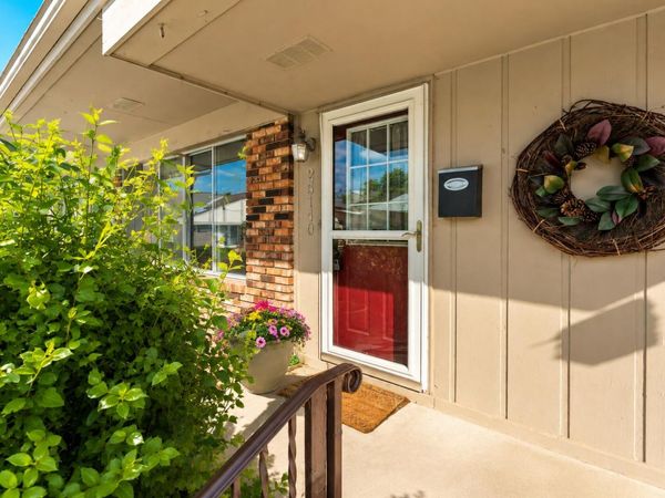 25140 Potomac Drive, Unit 3, South Lyon, MI 48178