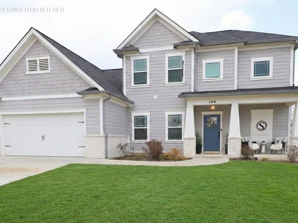 308 Winchester Drive, Rossville, GA 30741