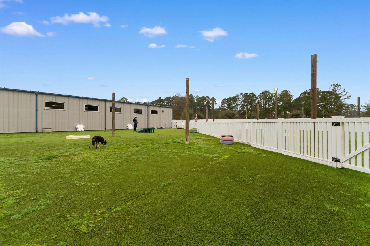 501 Myrtle Ridge Dr.  Photo 32