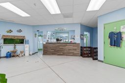 501 Myrtle Ridge Dr.  photo 4