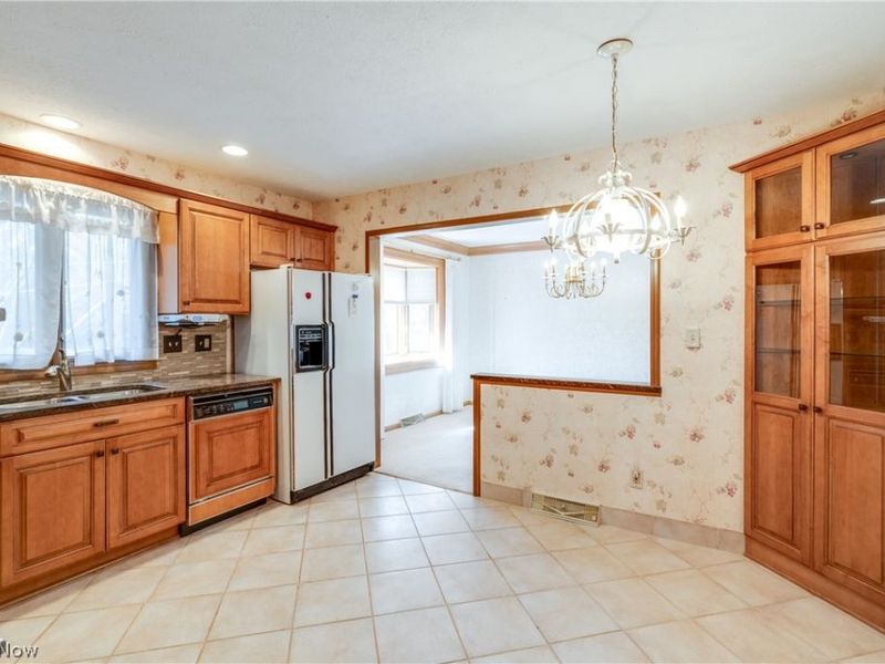 1196 N Skyline Drive, Seven Hills, OH 44131 Photo 15