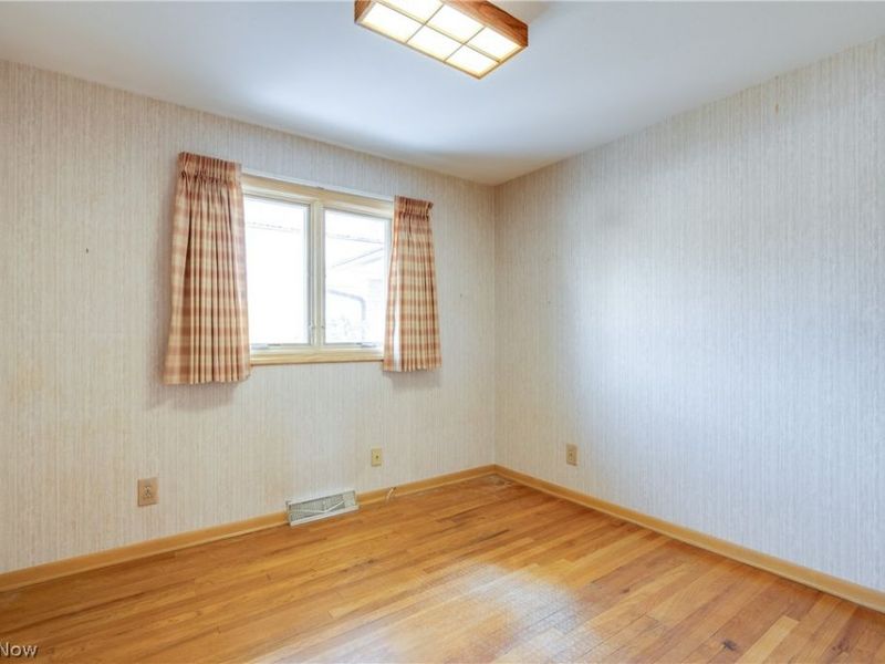 1196 N Skyline Drive, Seven Hills, OH 44131 Photo 28