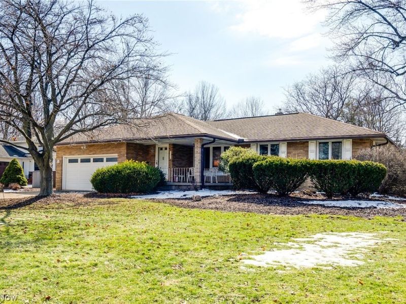 1196 N Skyline Drive, Seven Hills, OH 44131 Photo 3