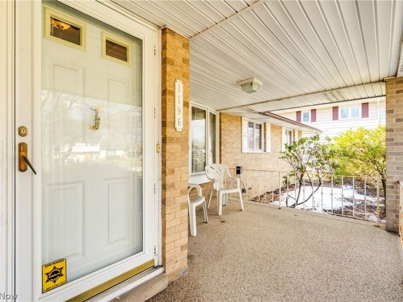 1196 N Skyline Drive, Seven Hills, OH 44131 Photo 4