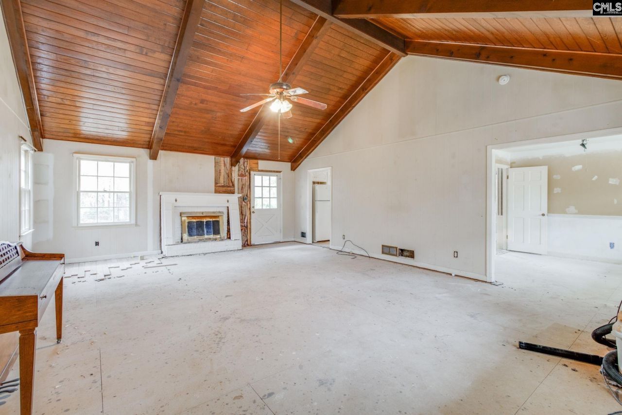 314 Cool Springs Drive  Photo 4