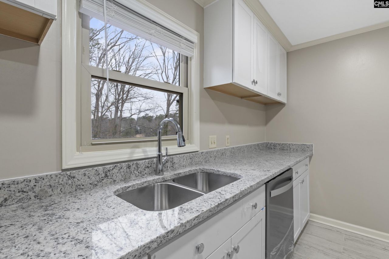 3301 Overcreek  Photo 14