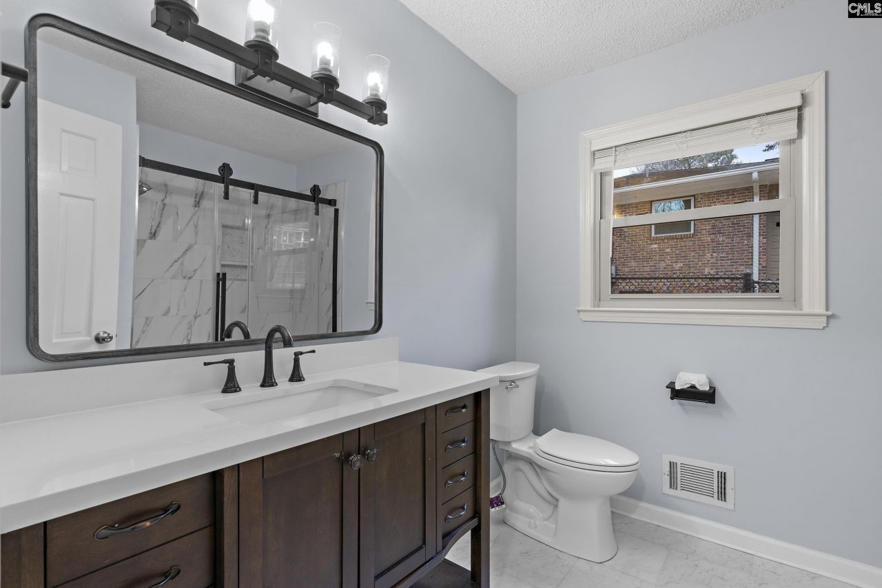 3301 Overcreek  Photo 18