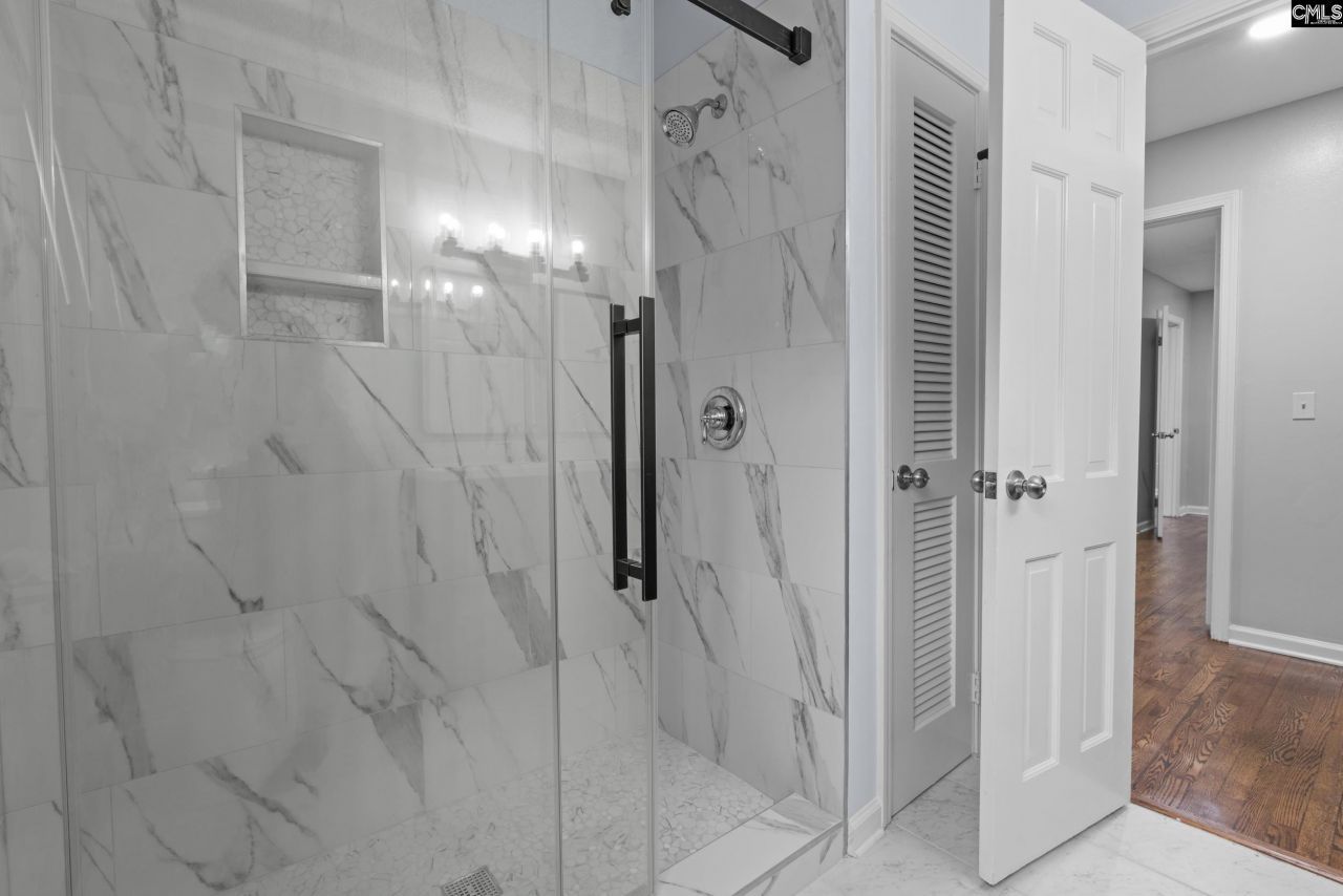 3301 Overcreek  Photo 19