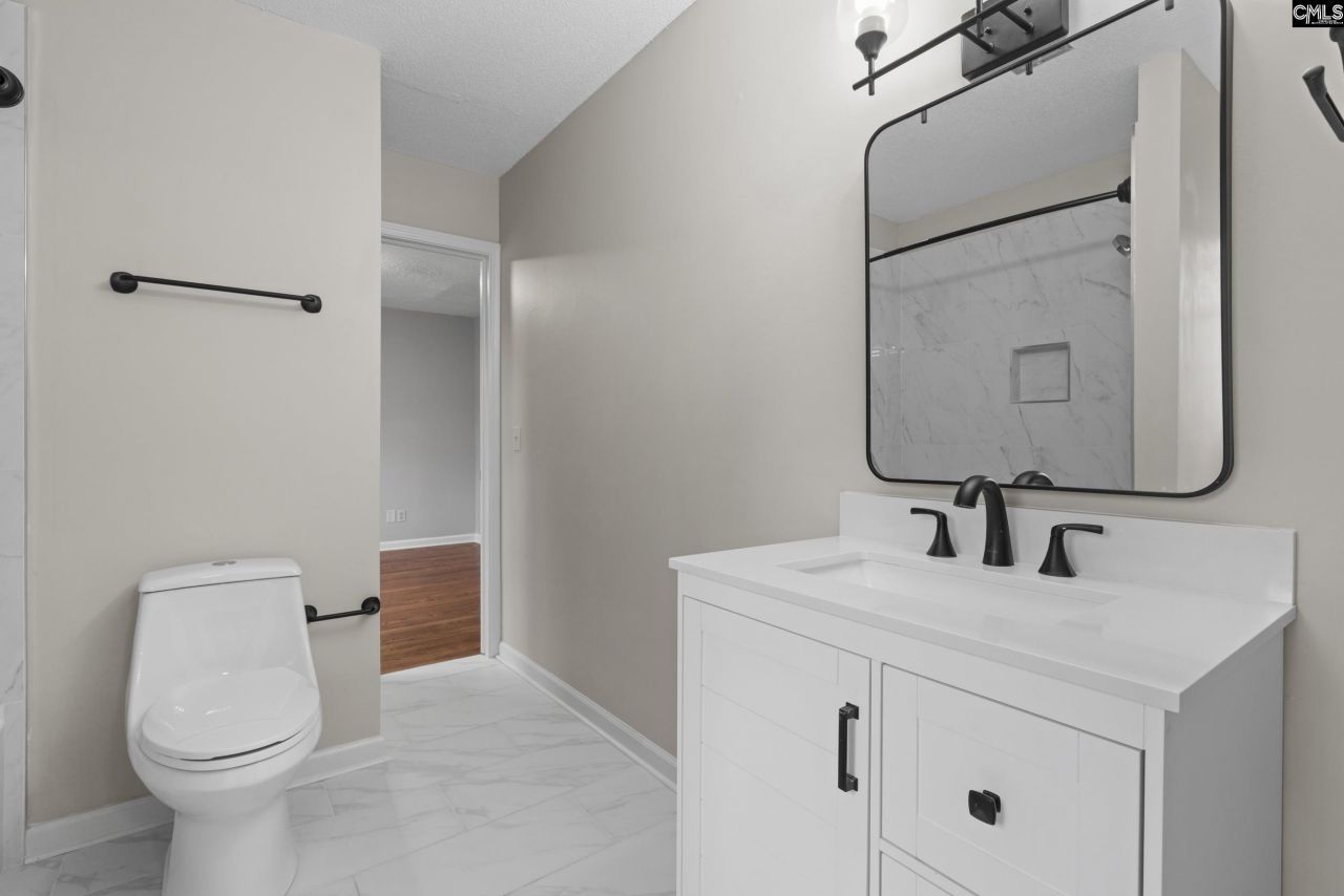 3301 Overcreek  Photo 23