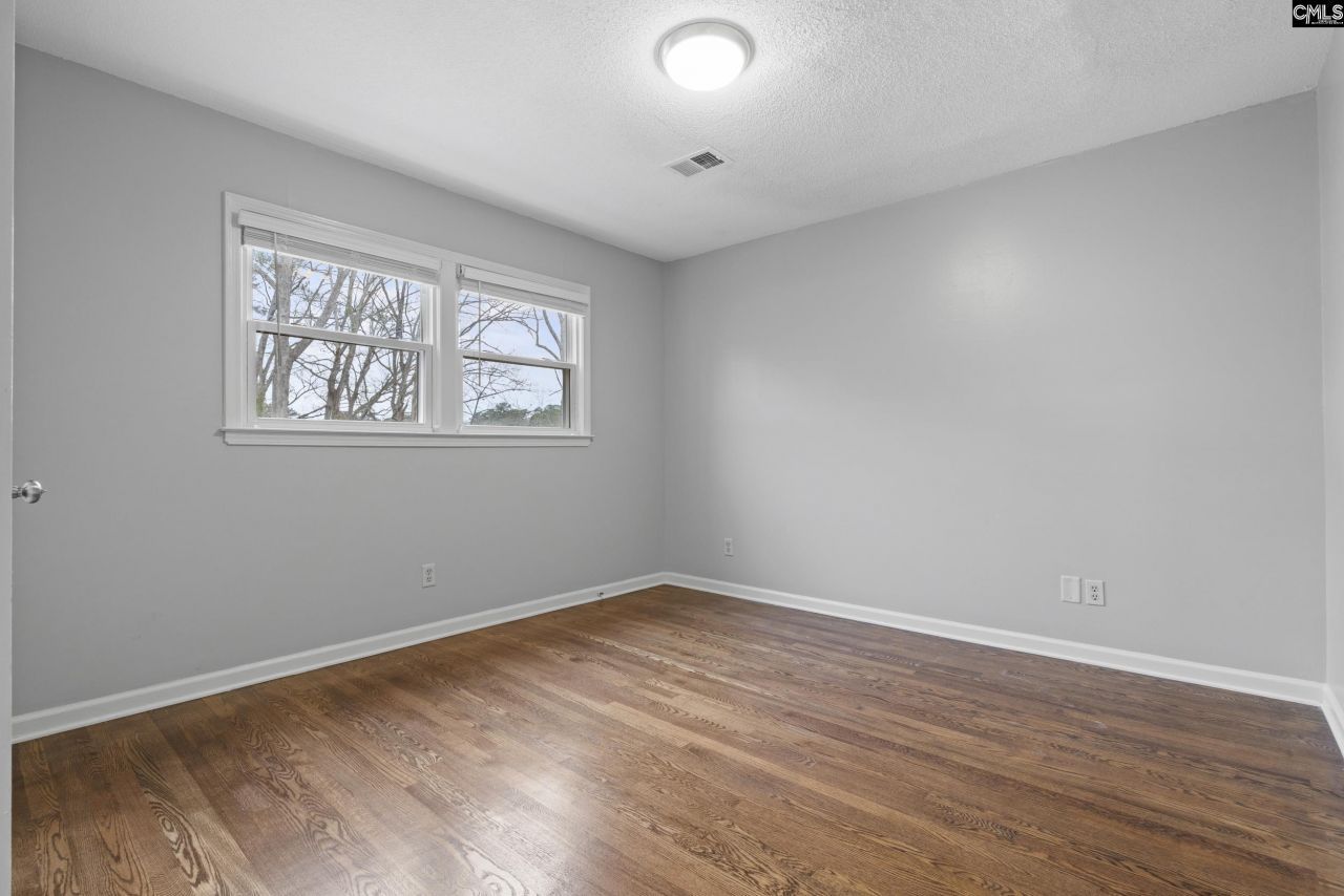 3301 Overcreek  Photo 26