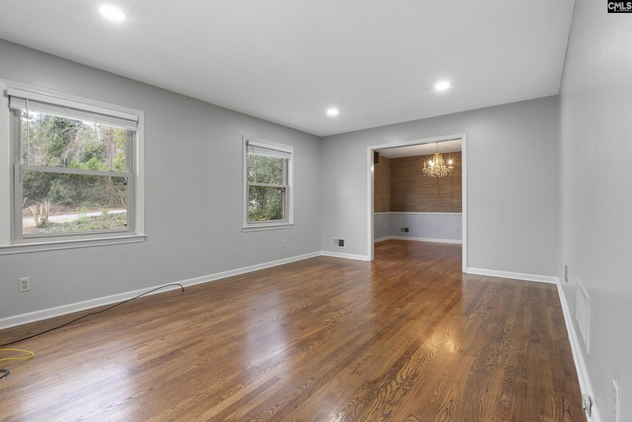 3301 Overcreek  Photo 5