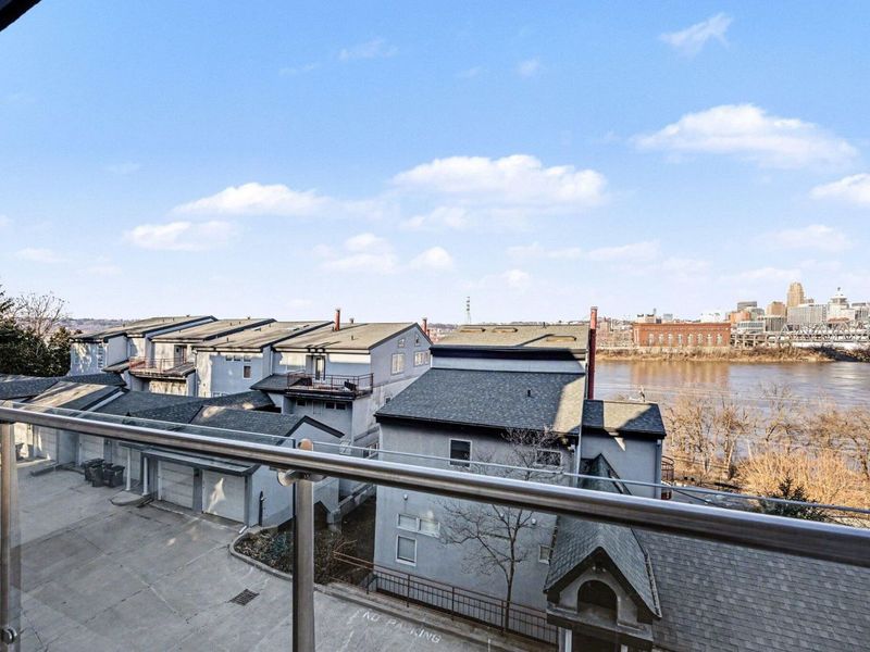 920 Virginia Lane, Covington, KY 41016 Photo 2