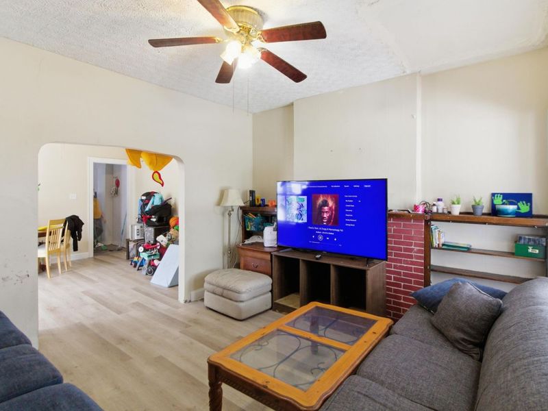 239 241 S Ogden Avenue, Columbus, OH 43204 Photo 3