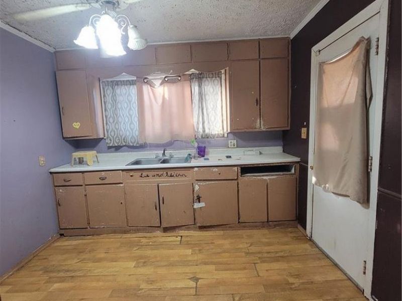 1837 Burrows Boulevard, Fairborn, OH 45324 Photo 3