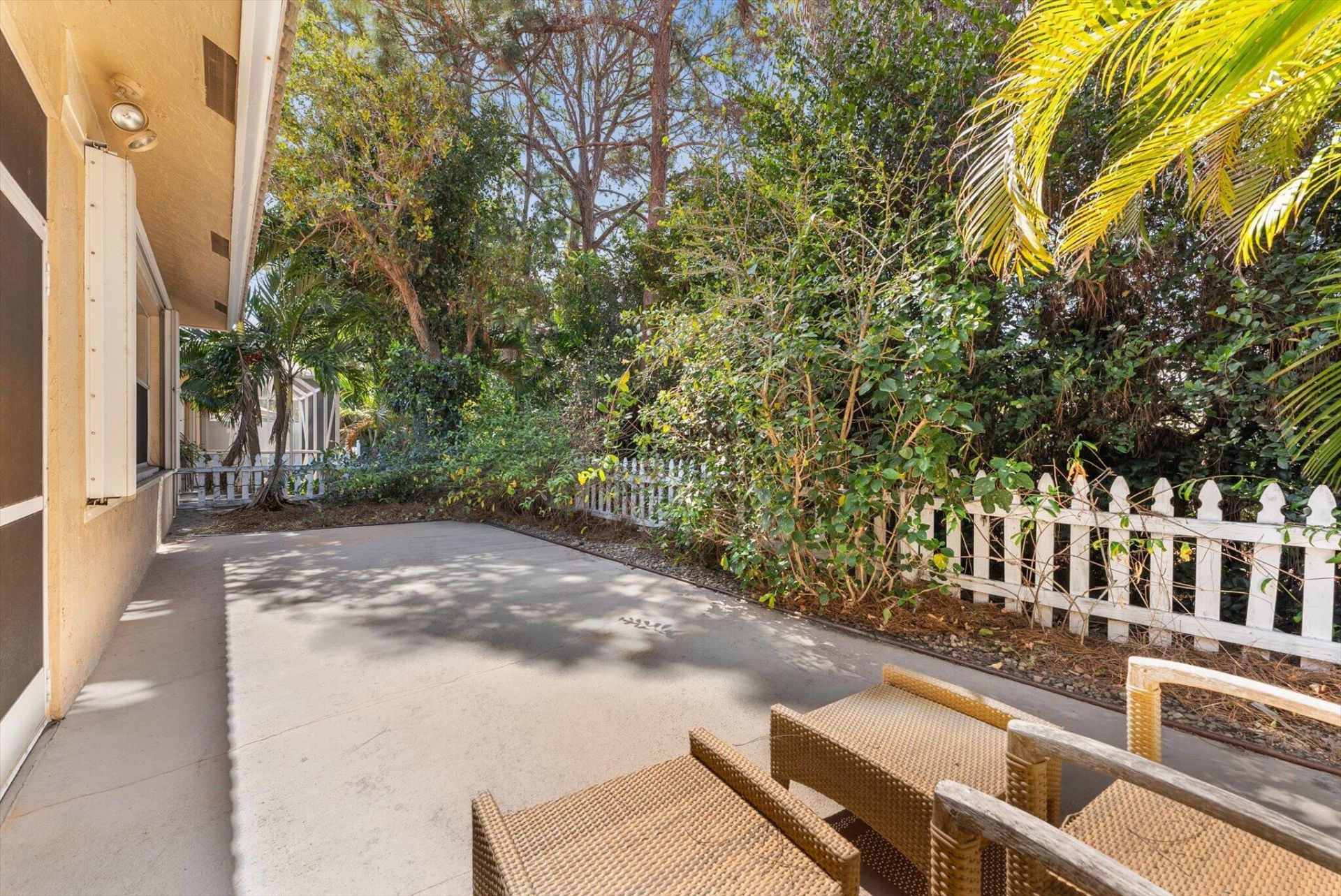 392 W Coral Trace Circle, Delray Beach, FL 33445 Photo