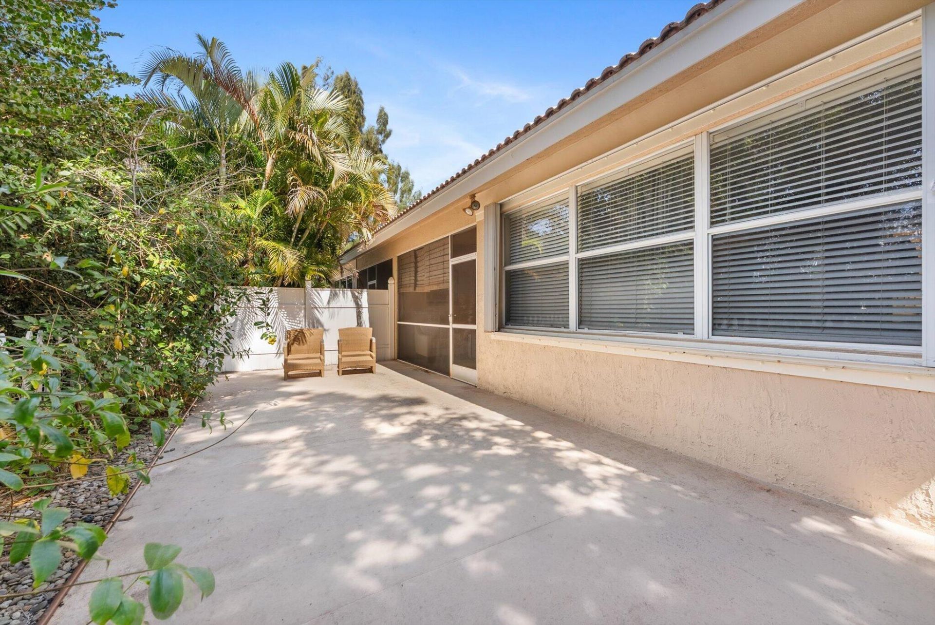 392 W Coral Trace Circle, Delray Beach, FL 33445 Photo