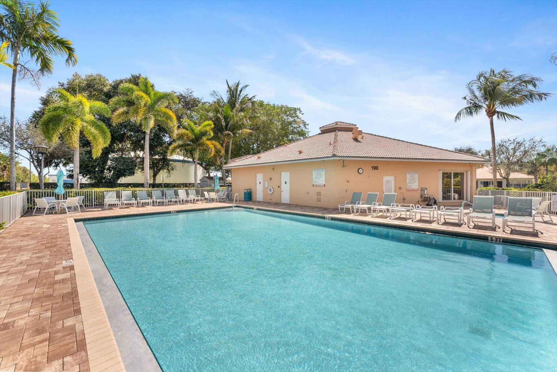 392 W Coral Trace Circle, Delray Beach, FL 33445 Photo