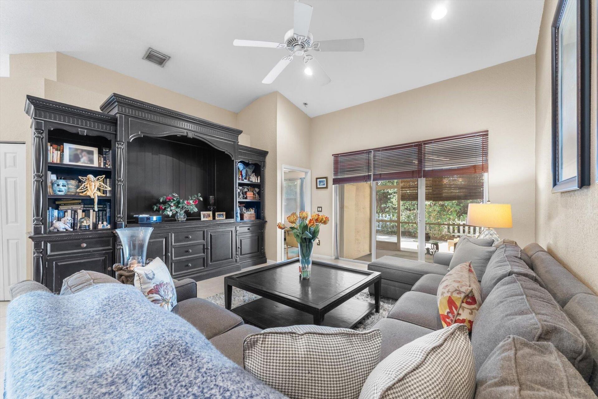 392 W Coral Trace Circle, Delray Beach, FL 33445 Photo