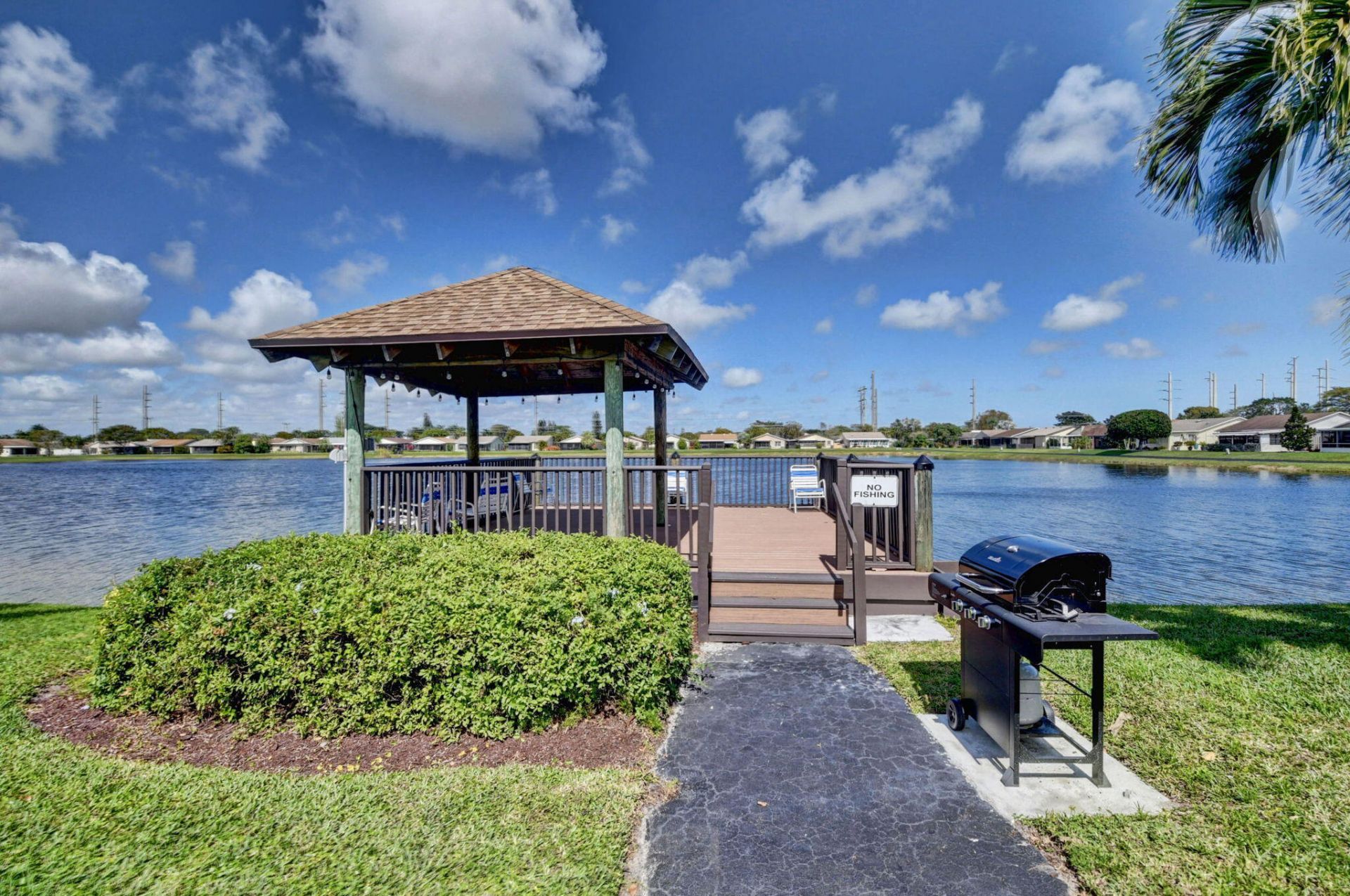5198 Mirror Lakes Boulevard, Boynton Beach, FL 33472 Photo
