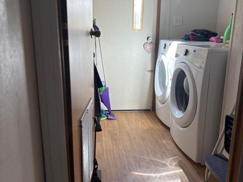 159 Cedar , Ashville, OH 43103 Photo 11