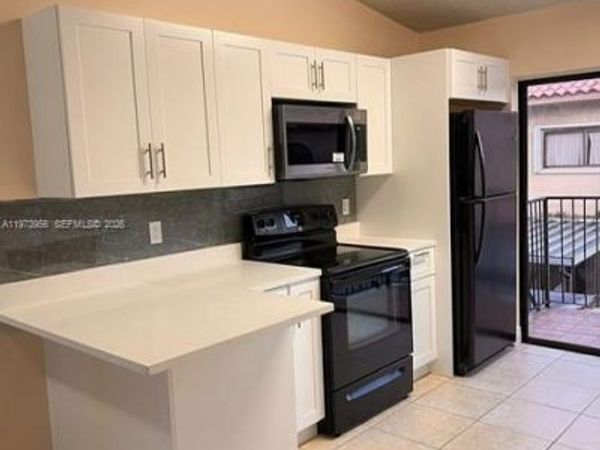 7735 W 29th Way, Unit 202, Hialeah, FL 33018