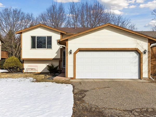 2031 Pin Oak Drive, Eagan, MN 55122