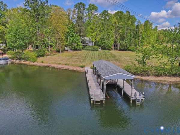 776 Tall Pines Drive, Mineral, VA 23117