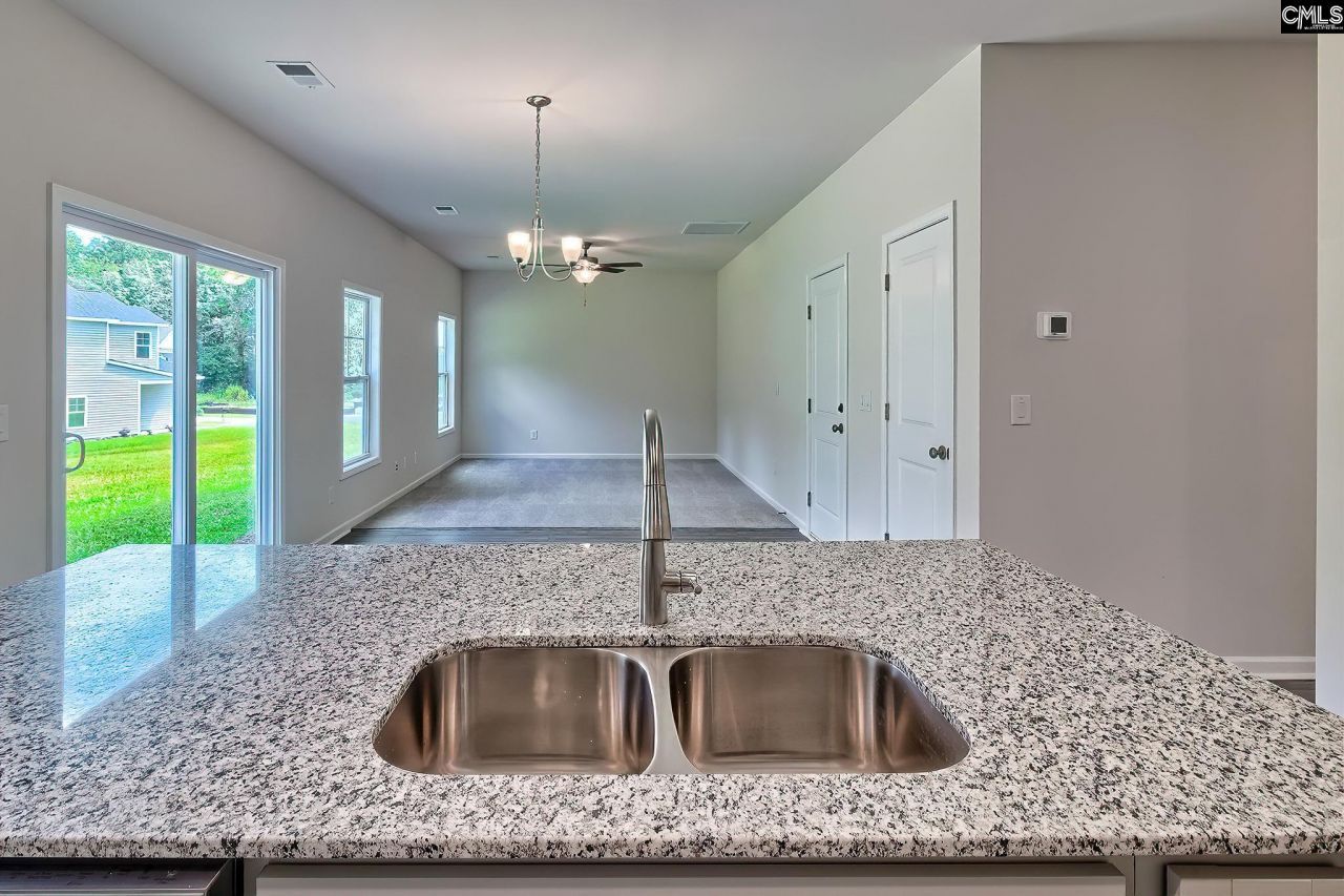 754 Samantha Street  Photo 15