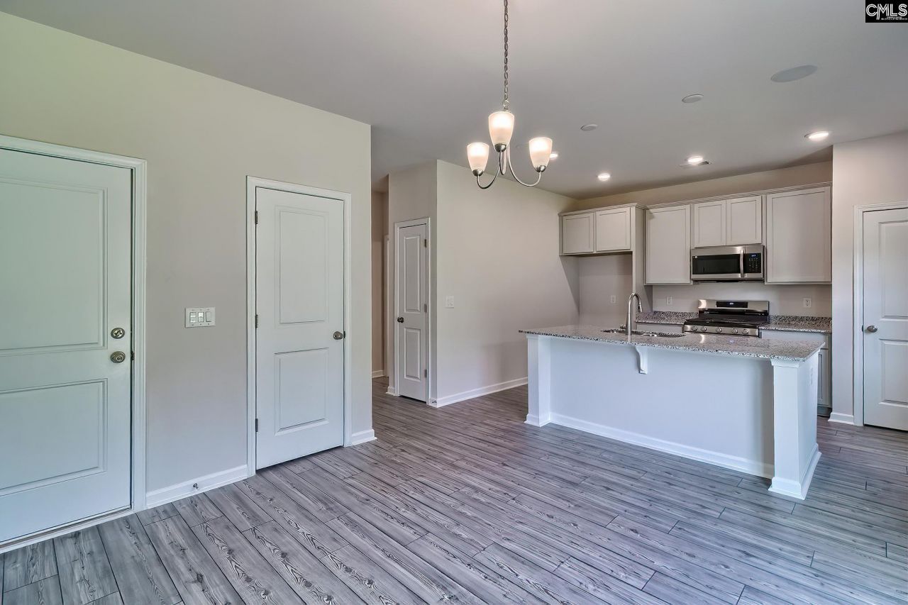 754 Samantha Street  Photo 16