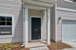 754 Samantha Street  photo 4