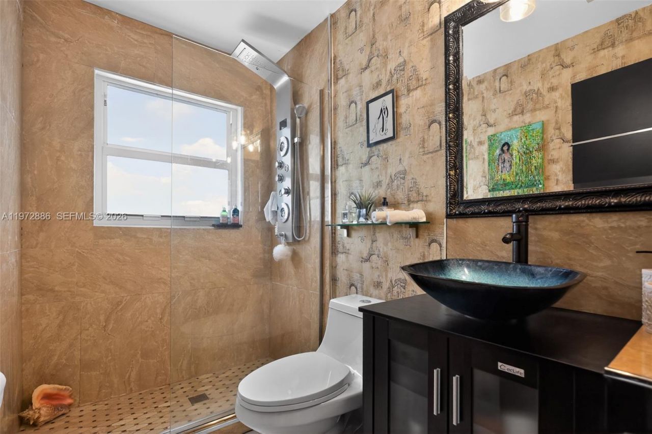 1524 SE 12th St, Unit 6, Fort Lauderdale, FL 33316 Photo