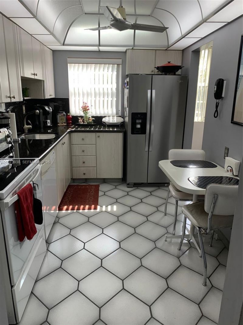 1400 Saint Charles, Unit 313, Pembroke Pines, FL 33026 Photo