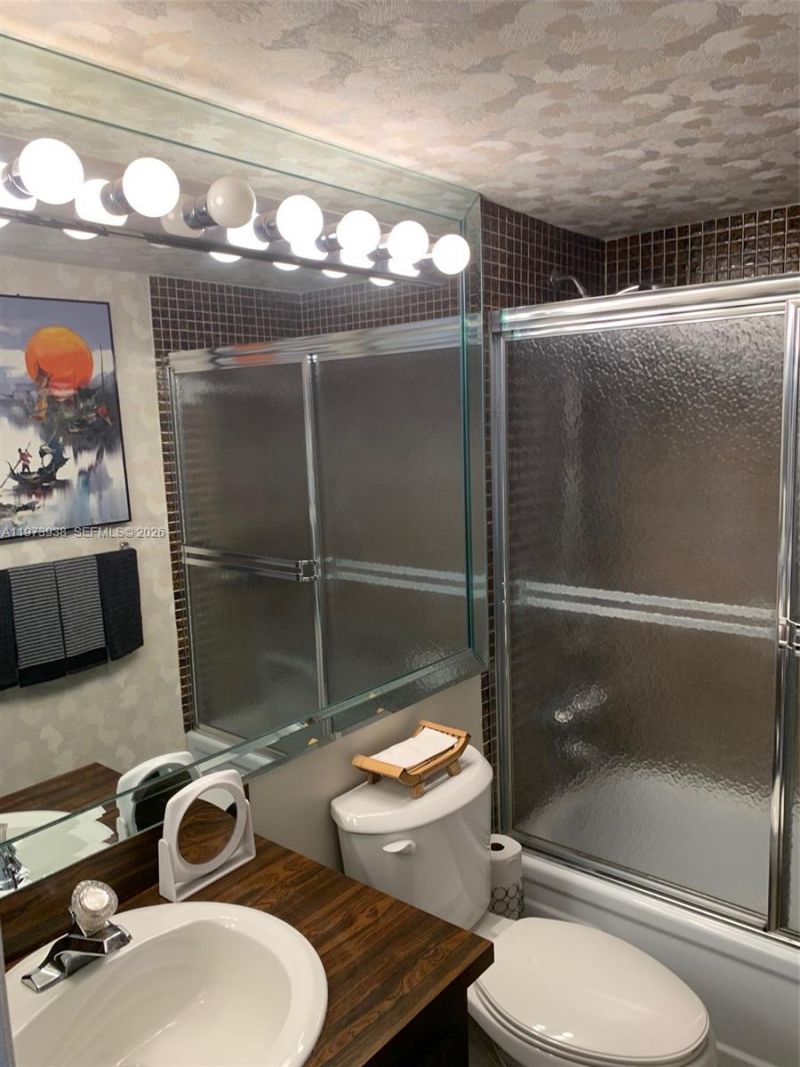 1400 Saint Charles, Unit 313, Pembroke Pines, FL 33026 Photo